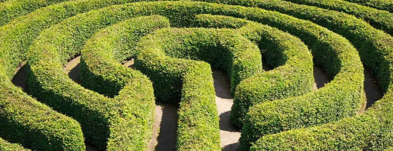 Wir decken hier kurz die häufigsten Fallen auf, die Sie bei Ihrer Berechnung umgehen sollten, um nicht in ein Kosten-Labyrinth zu tappen.